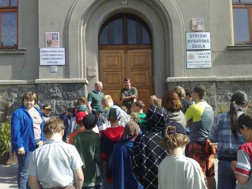Exkurze_rybarskych_krouzku_Vodnany_2.jpg