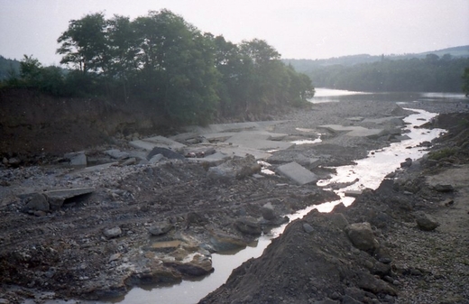 Pritok_Ejpovicky_lom_2002_1.jpg