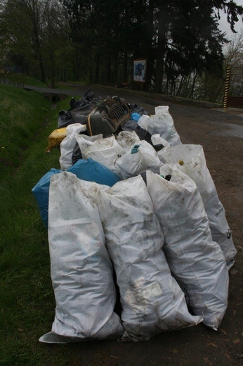 Uklid_Klabavske_nadrze201717.jpg